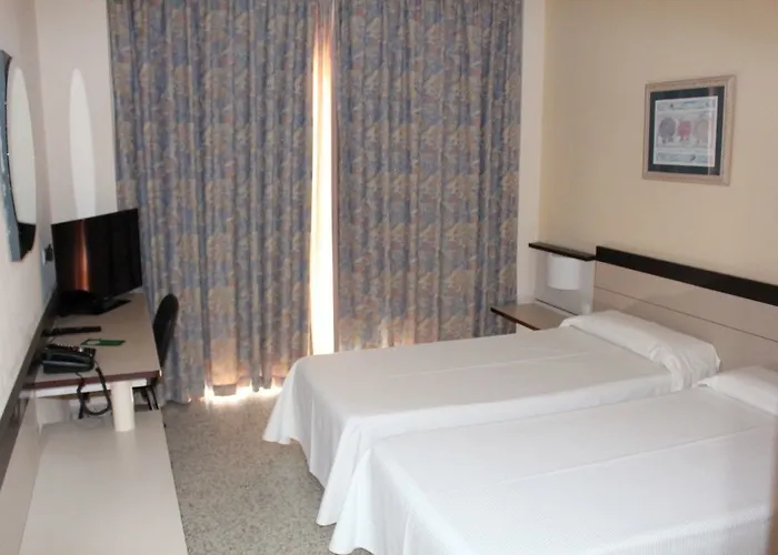 Suneo Costa Brava يوريت دي مار