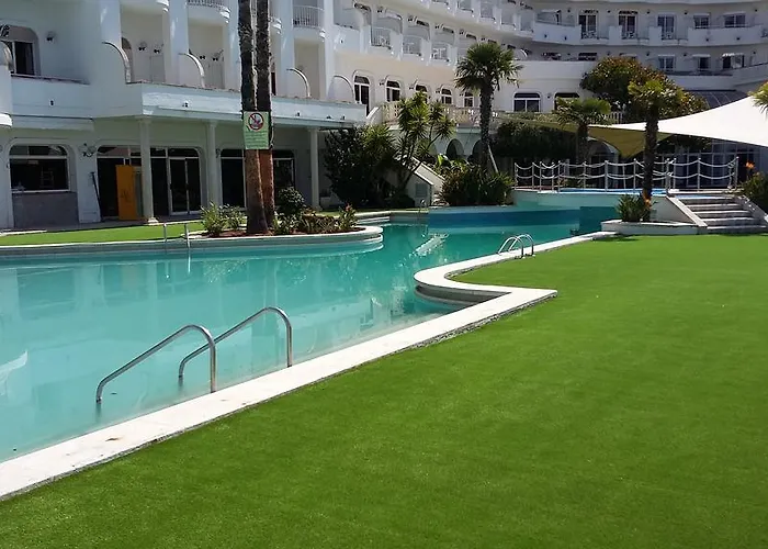 Suneo Costa Brava يوريت دي مار