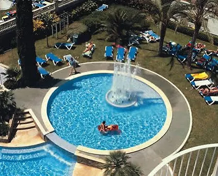 ホテル Suneo Costa Brava リョレート・デ・マル