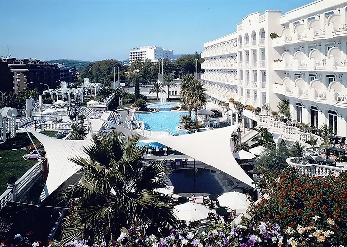 Ξενοδοχείο Suneo Costa Brava 4*