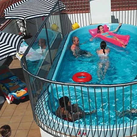 Suneo Costa Brava 4* يوريت دي مار