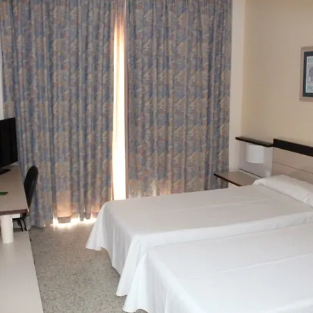 Suneo Costa Brava يوريت دي مار