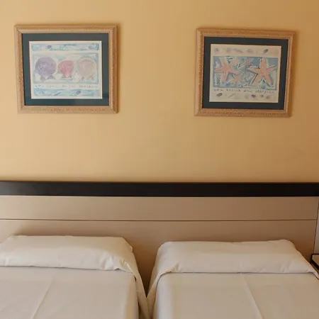 Suneo Costa Brava يوريت دي مار